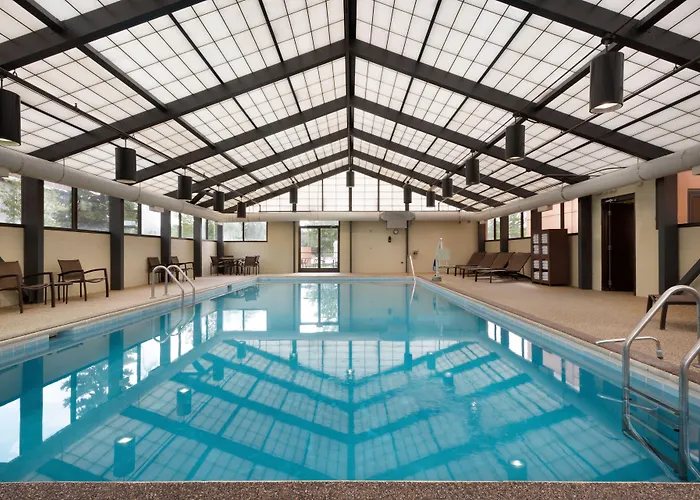 Hyatt Place Chicago 3*